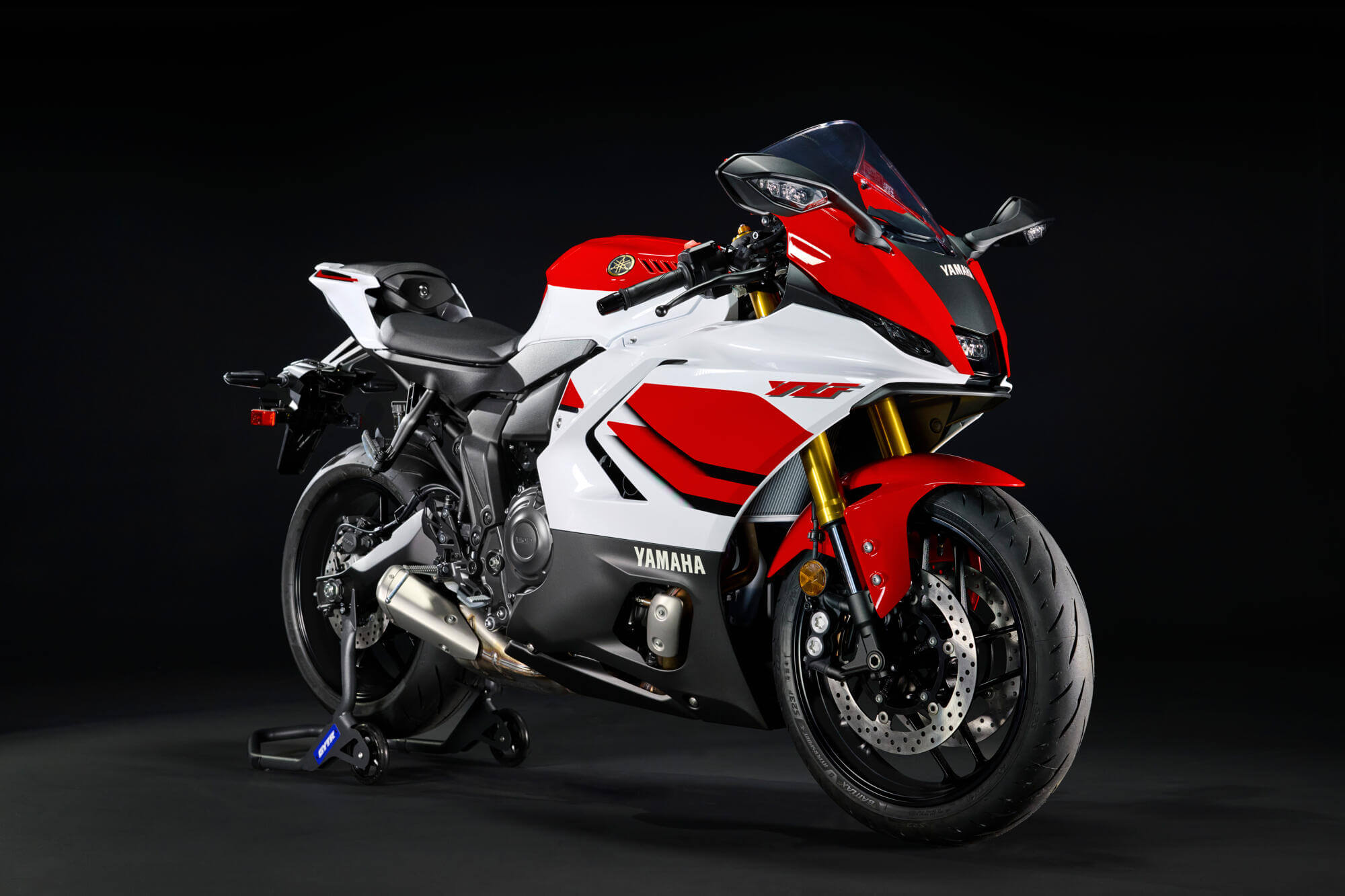 2026-Yamaha-YZF700R7-EU-NA-Detail-002-03.jpg