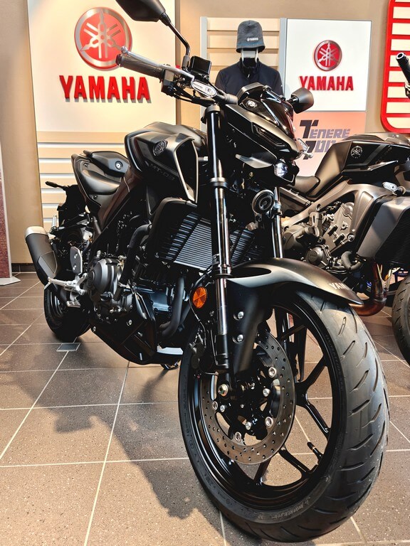 Yamaha MT-03 2026 Schwarz.jpg