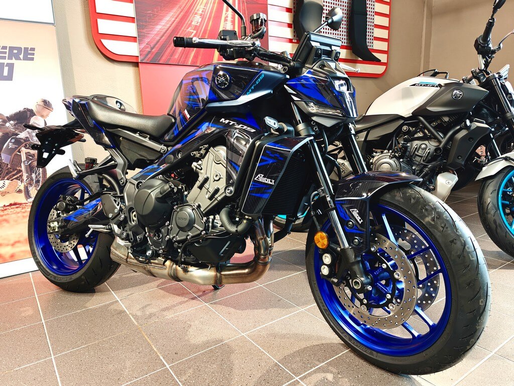Yamaha MT-09 ARider.jpg