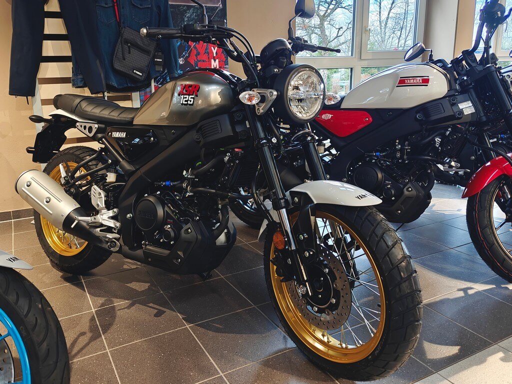 Yamaha XSR125 Legacy 2026.jpg