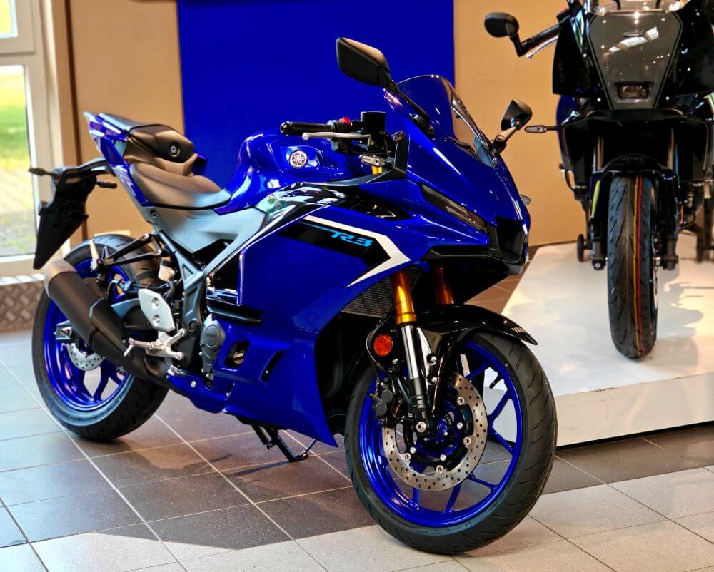Yamaha R3 2025.jpg