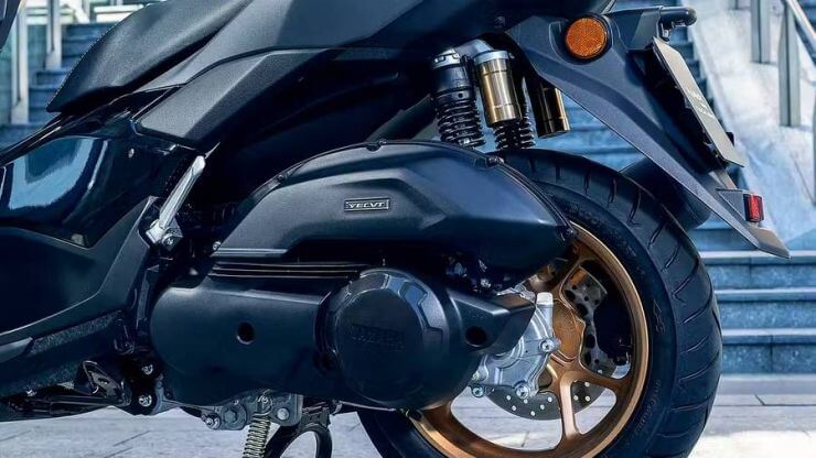 Yamaha NMAX 155 Tech Max - YECVT Yamaha NMAX 155 Tech Max - YECVT: Elektrisches Getriebe mit echten Gängen