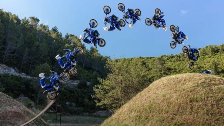 Yamaha Ténéré 700 und Jérémy Rouanet schaffen Backflip